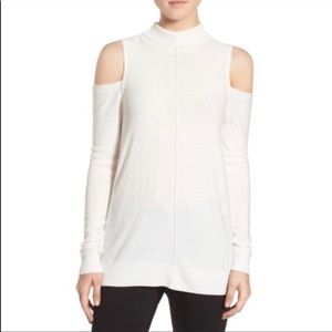 Nordstrom Trouve Cold Shoulder Sweater white - M